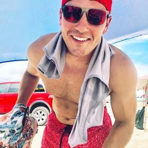 Meet your Posher, Dylan